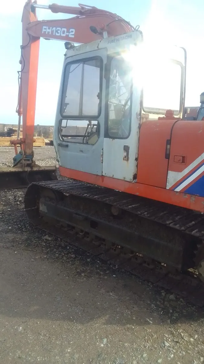 Fiat hitachi 130 - Image 1