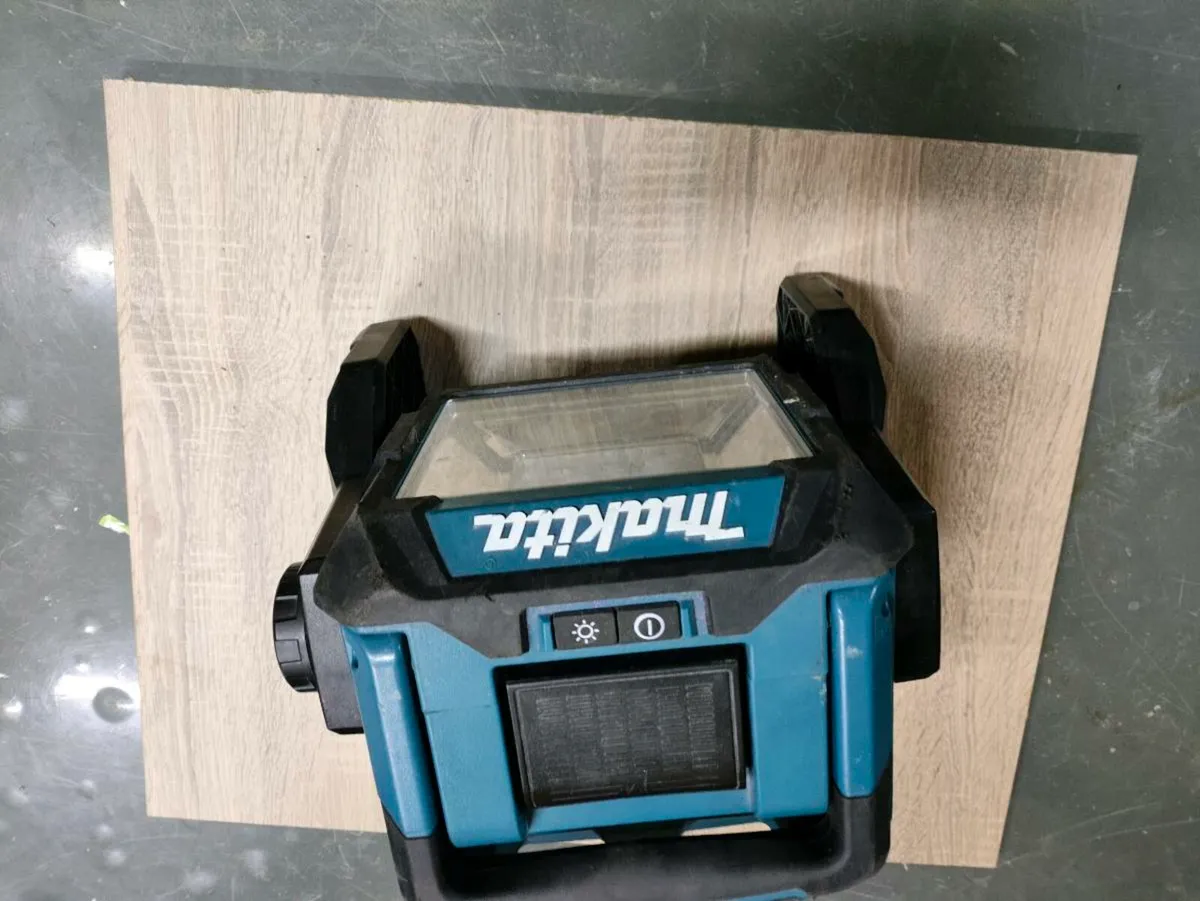 Makita ml 003 light