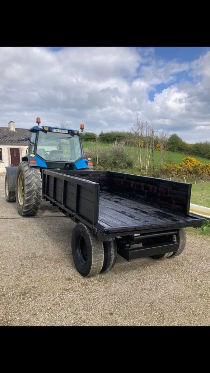 Tipping trailer - Image 3