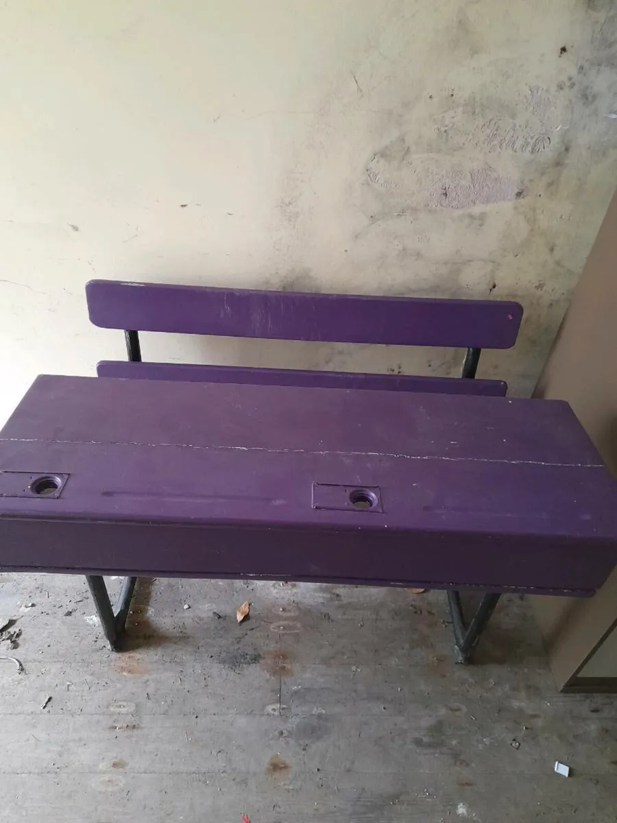 Old school desk - Image 1