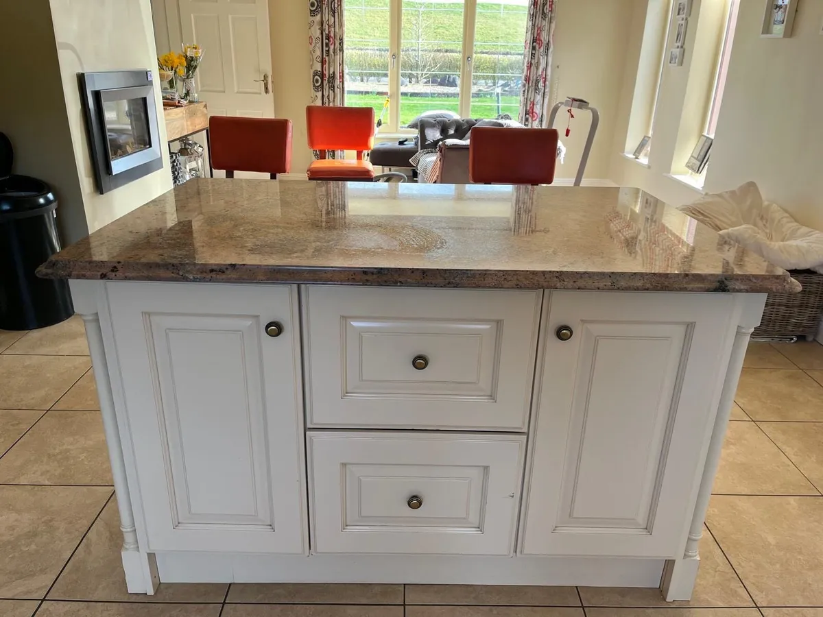 kitchen , kitchen island , appliances - Image 4