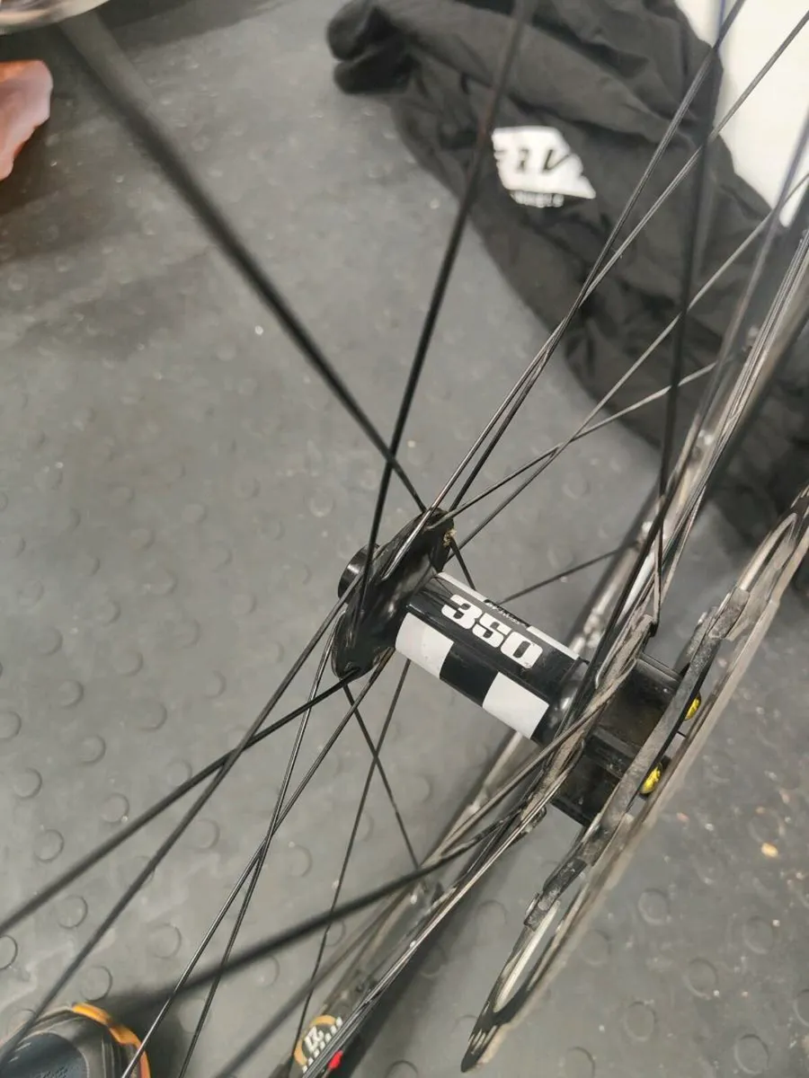 Santa Cruz reserve carbon wheelset 29 - Image 4