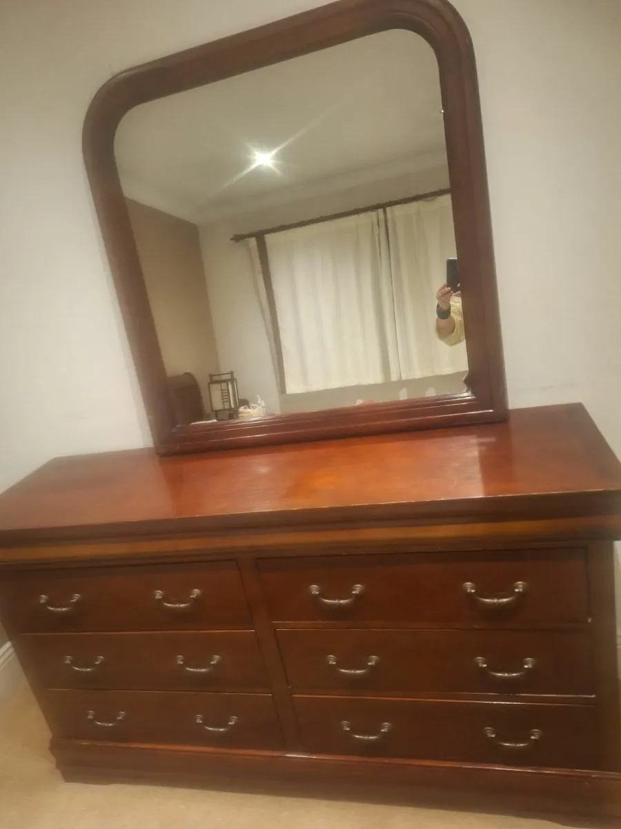 Chest of Drawers and Two matching Lockers - Image 2