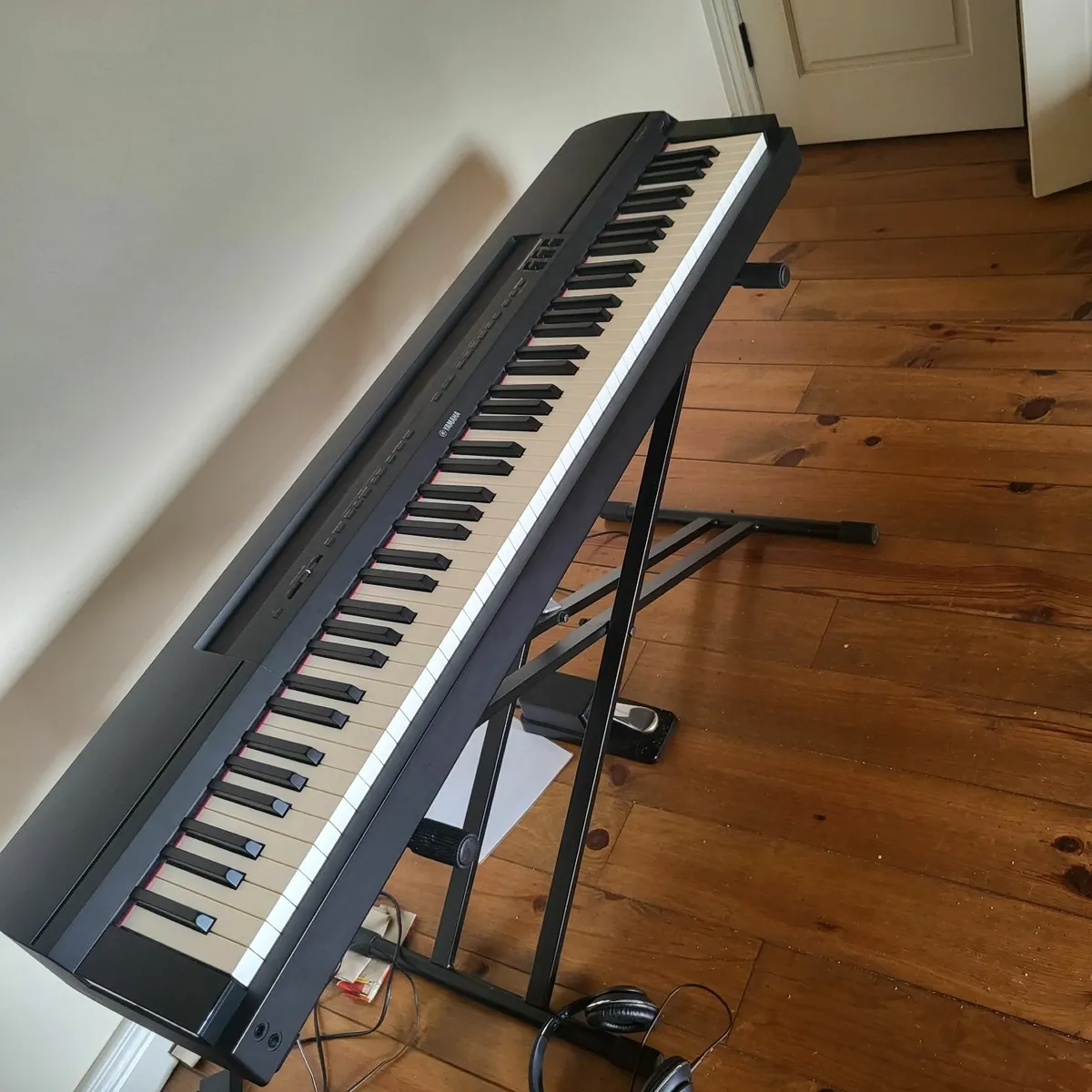Yamaha P255 digital piano full setup - Image 3