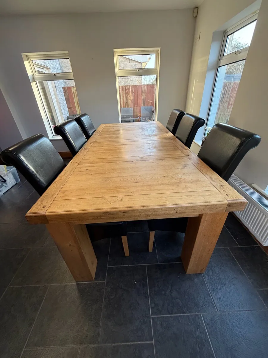 Solid American Oak table - seats 12 extended - Image 2