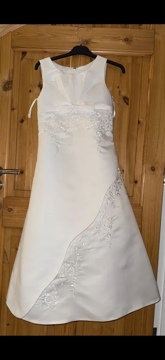 Communion dress - Image 1