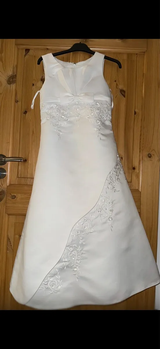 Communion dress - Image 2