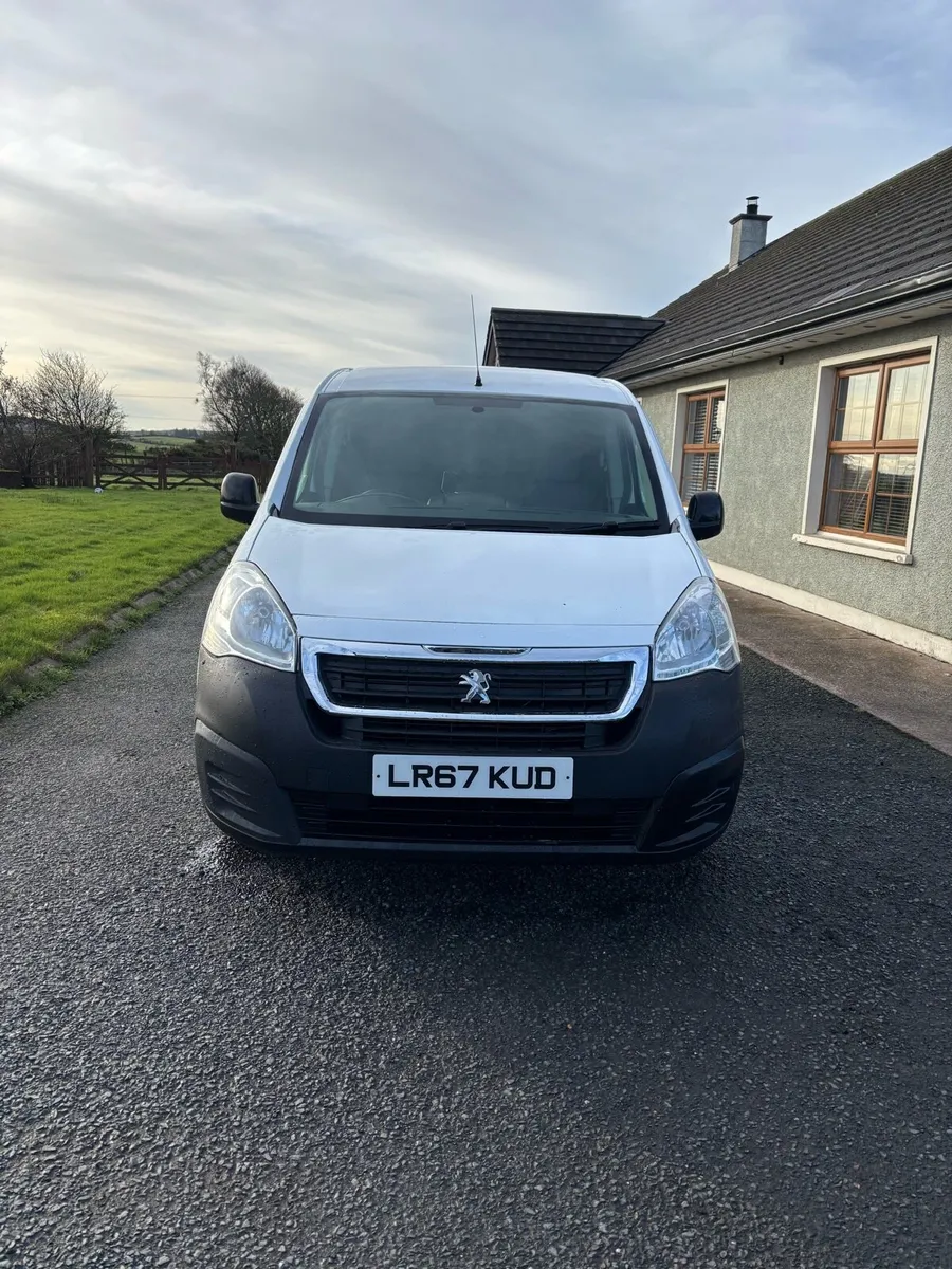 2017 Peugeot partner (berlingo) - Image 2