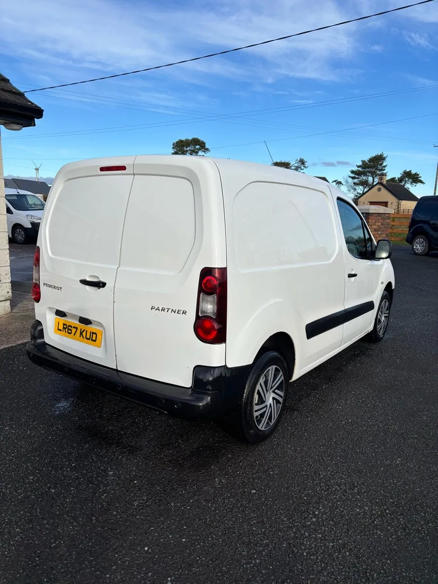 2017 Peugeot partner (berlingo) - Image 4
