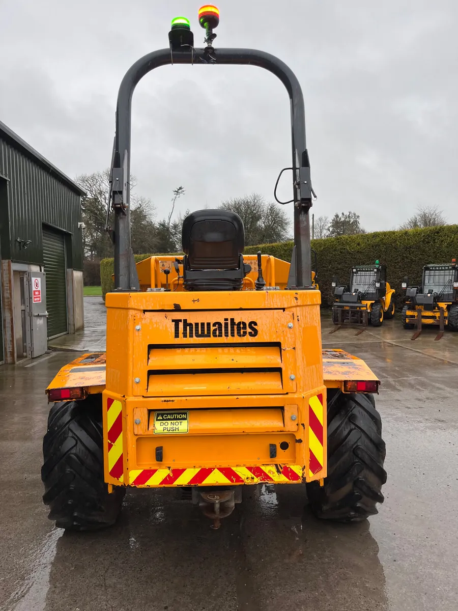 Thwaites 6tonne Swival - Image 2