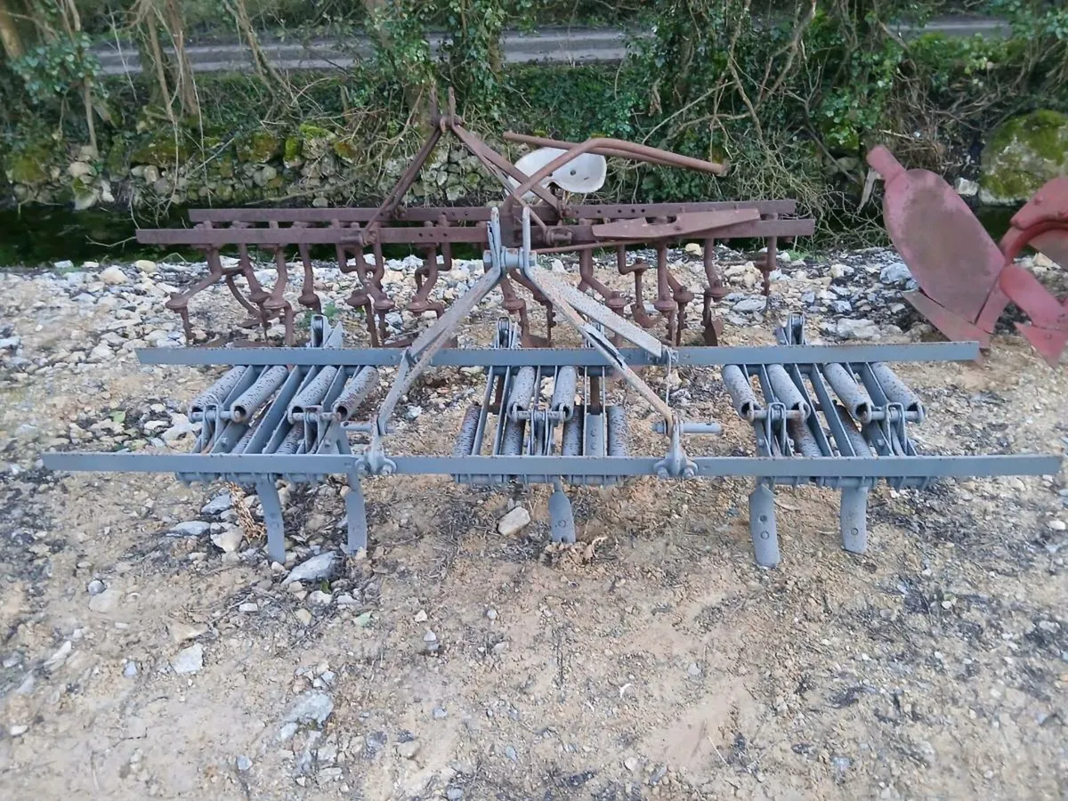 Ferguson Grubber - Image 1