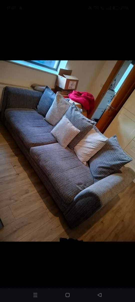 Couch - Image 1