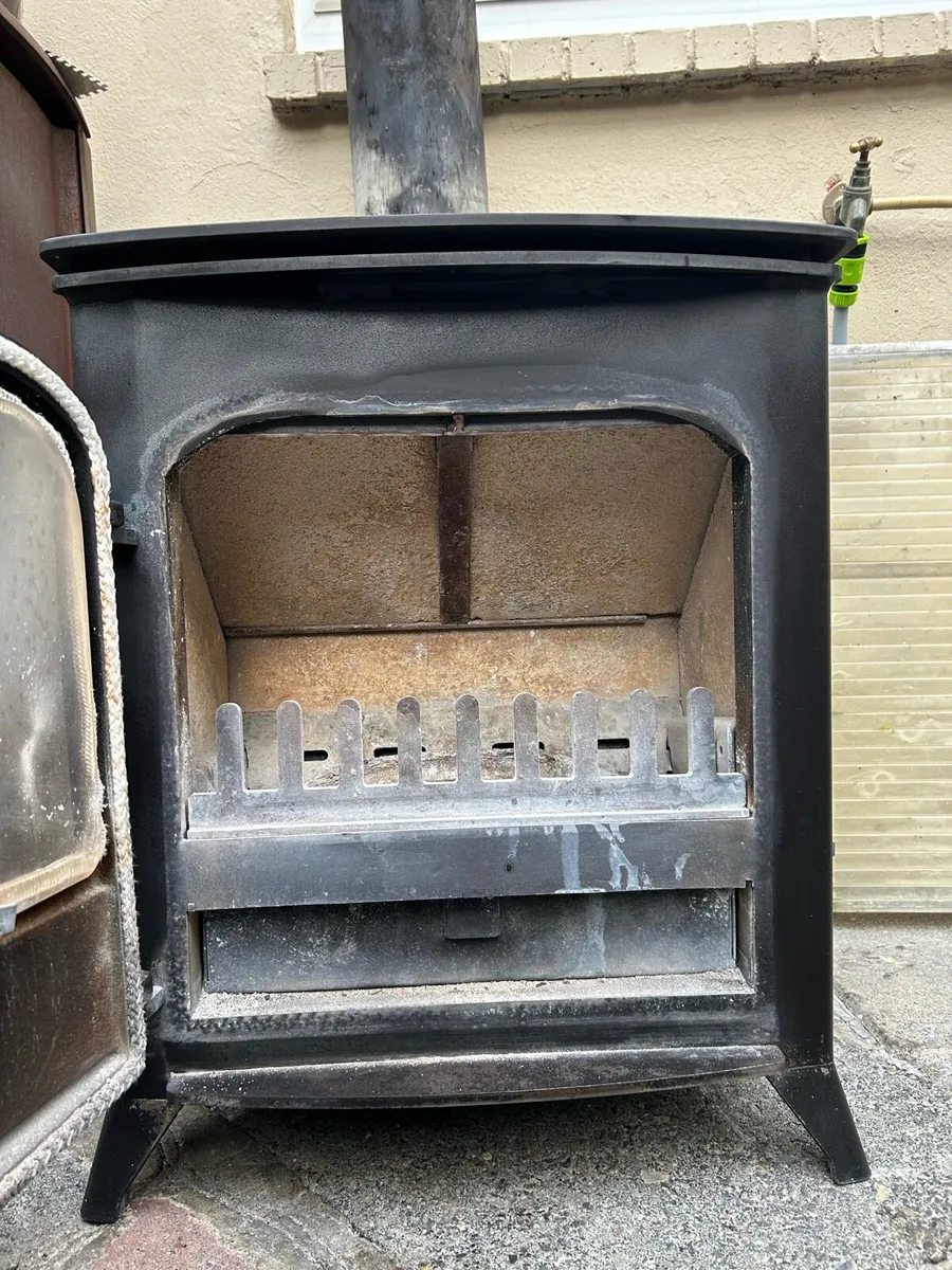 Stove - Image 2