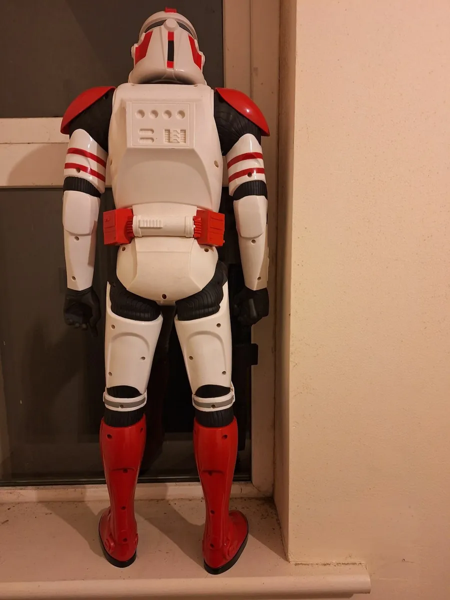 Giant Star Wars Figure - Image 2