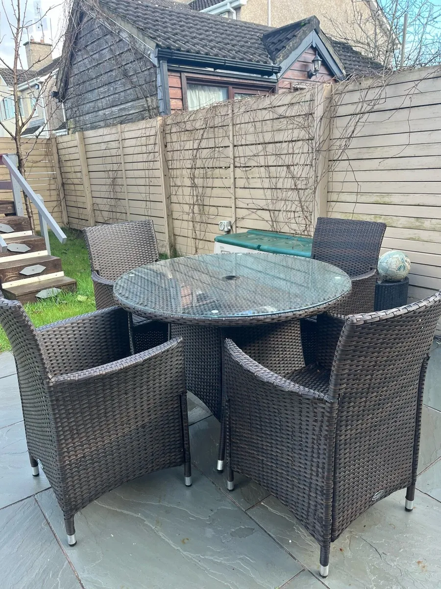 Garden Furniture - Image 1