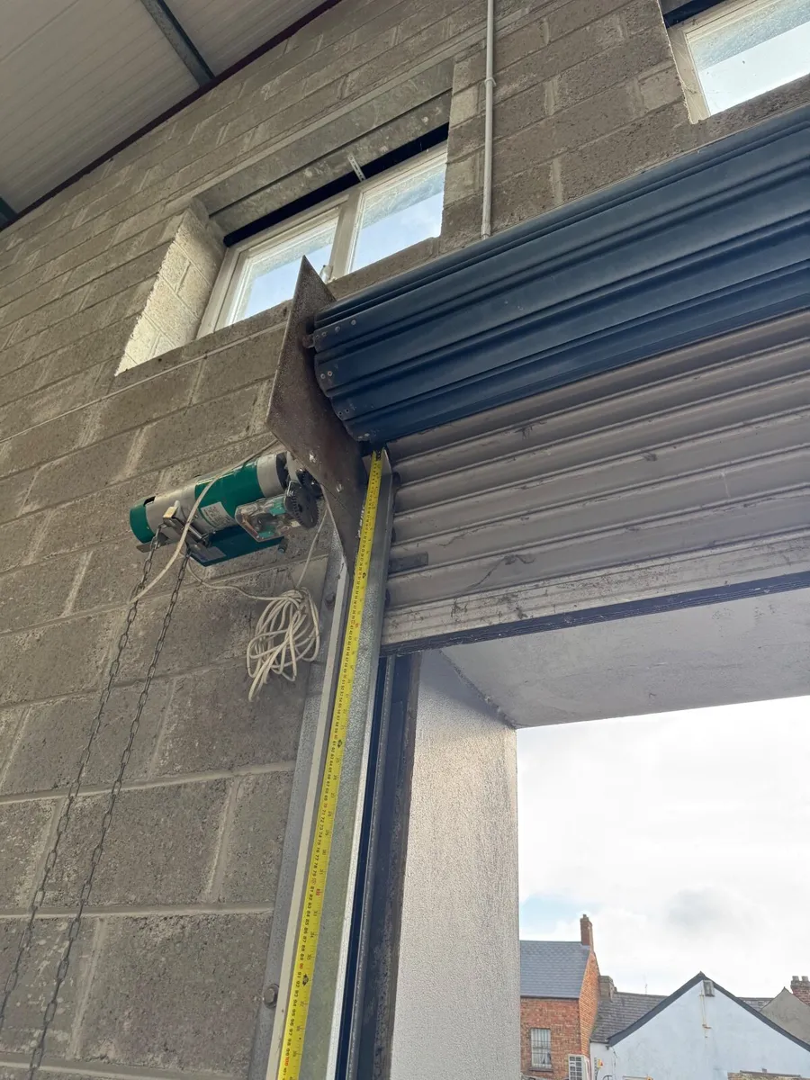 Industrial Roller Fire  Door   - Hanger - Image 3