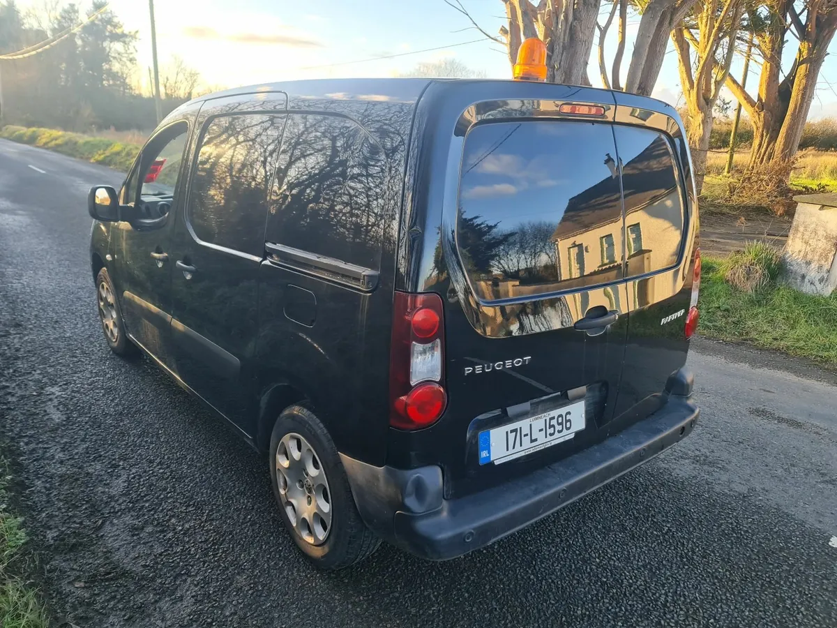 2017 peugeot partner 3 seats 1 owner test12/26 - Image 1
