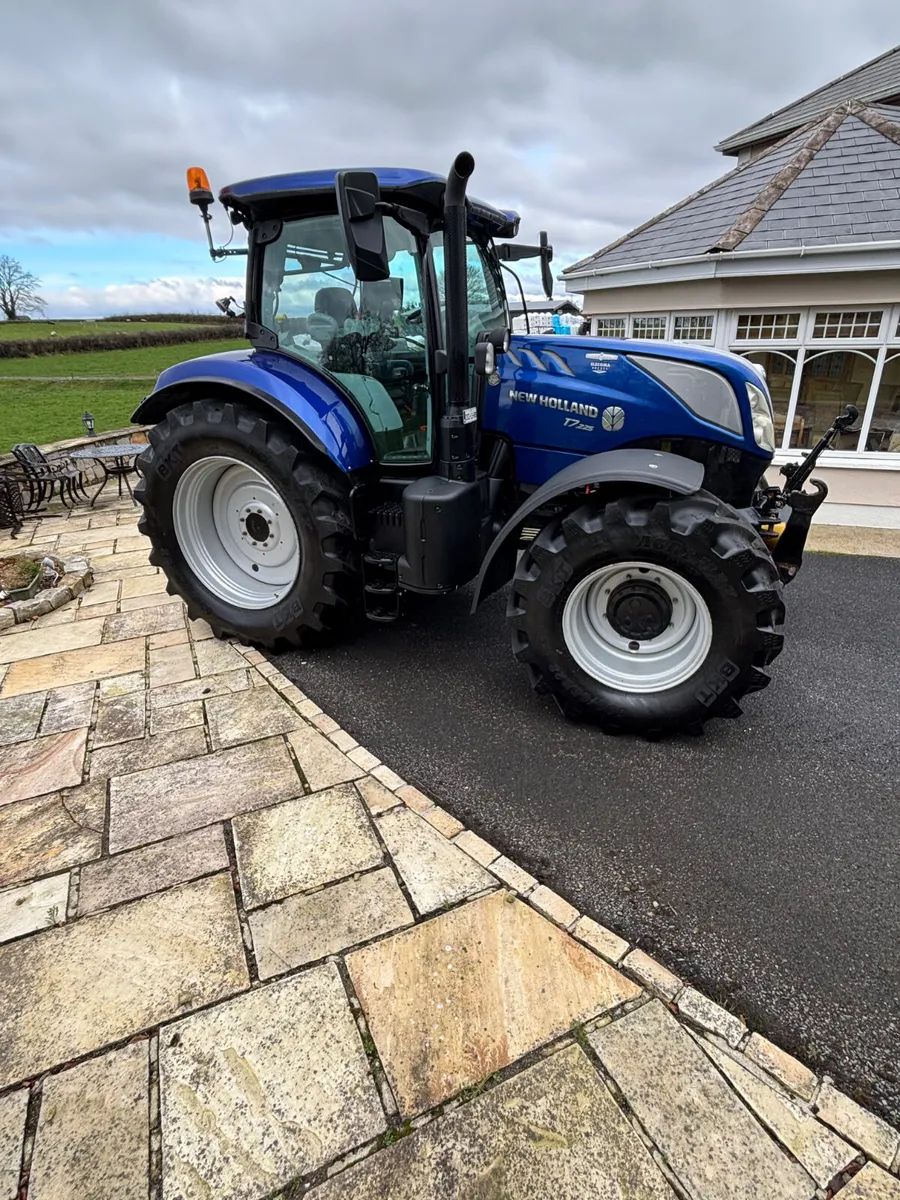 New Holland T7.225 - Image 4