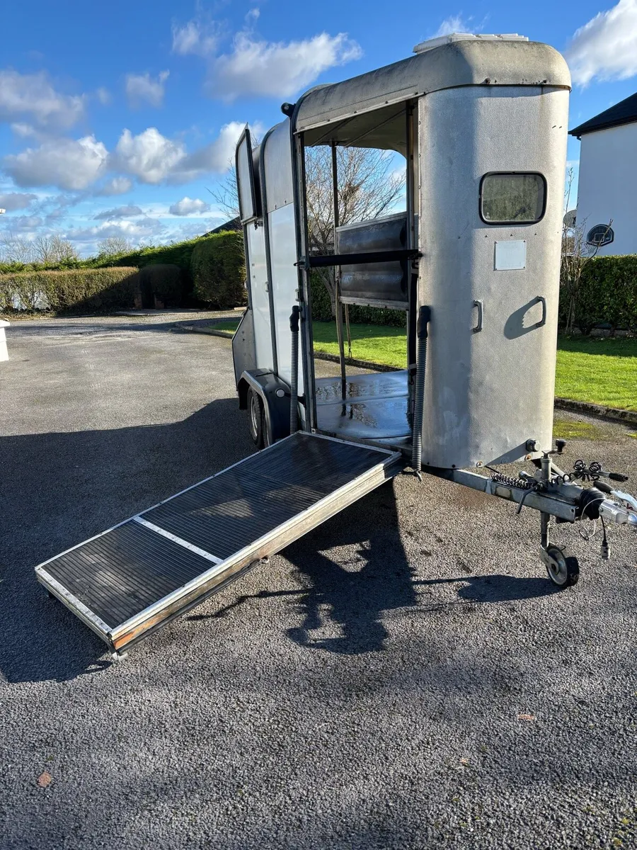 505 horse box - Image 3