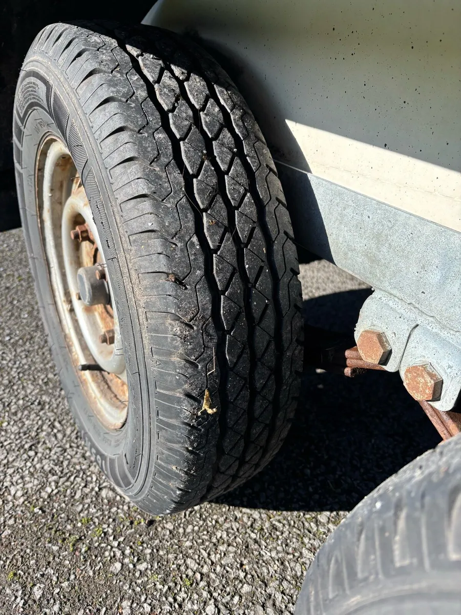 505 horse box - Image 4