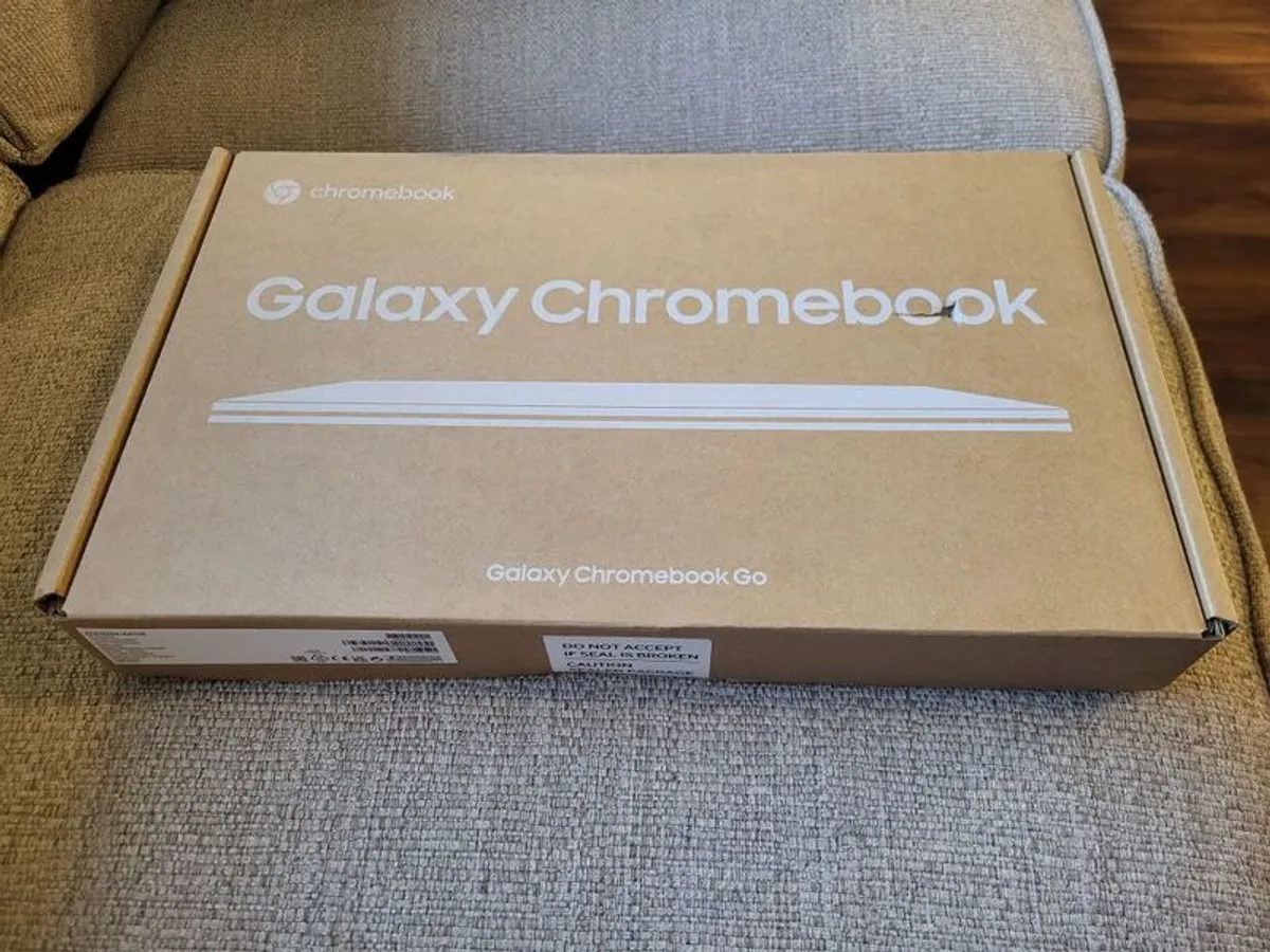 Galaxy Chromebook Go - Image 1