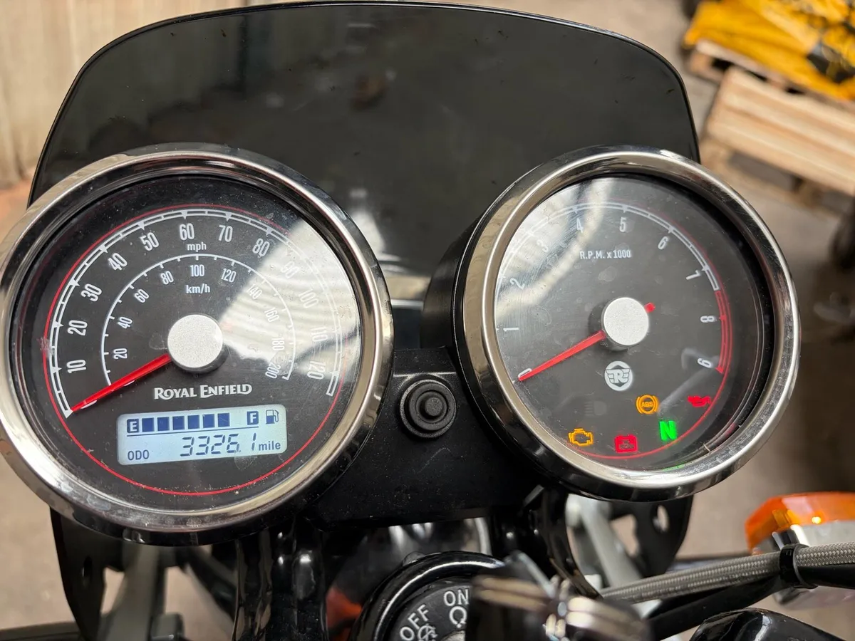 Royal Enfield Interceptor 650 - Image 3