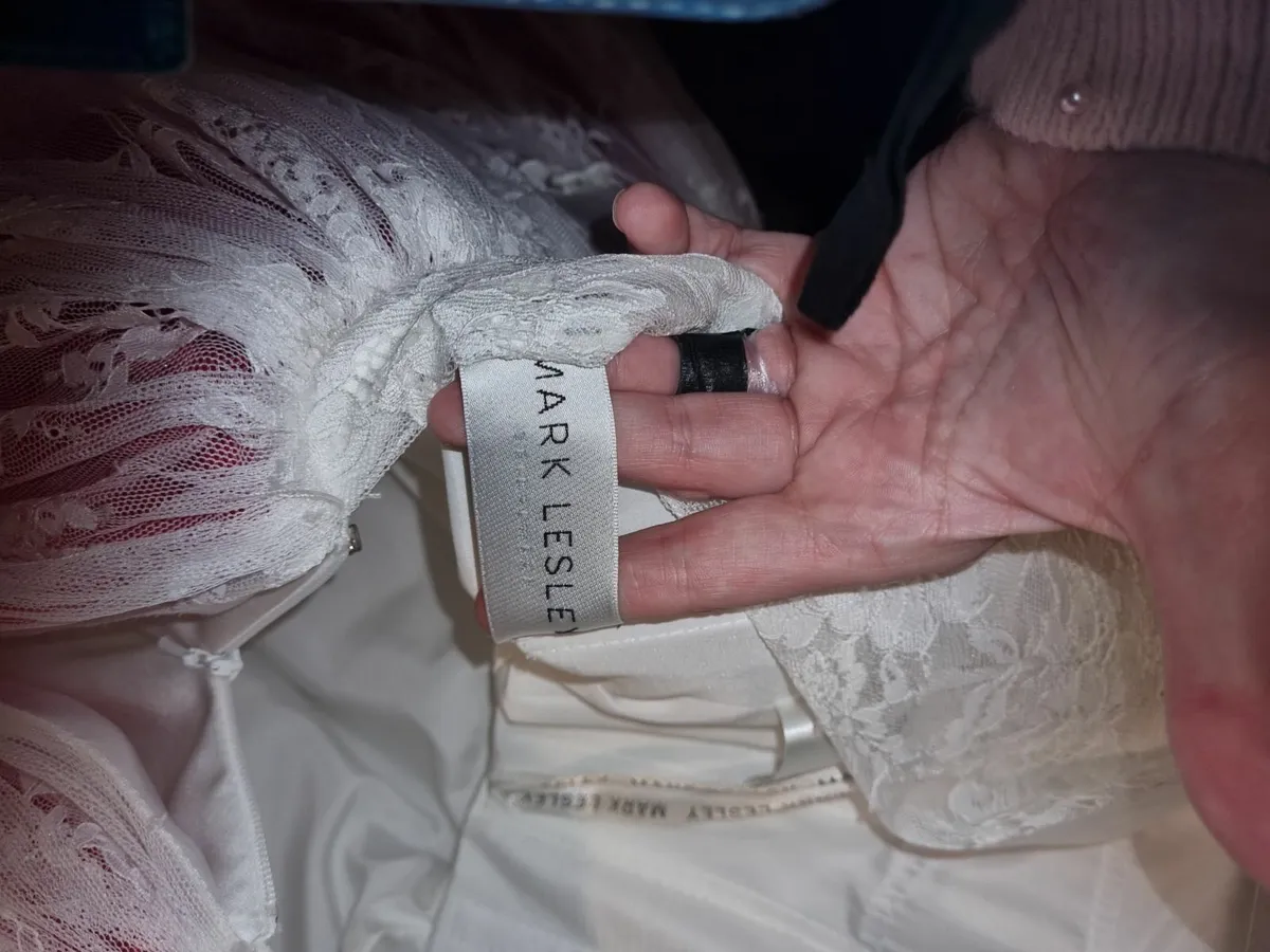 Wedding dress - Image 4