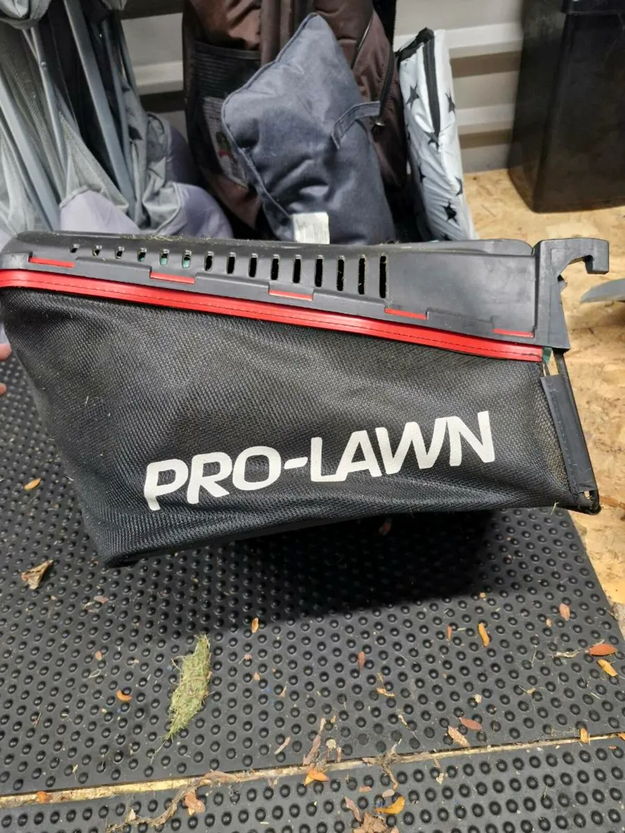 Petrol Lawnmower - Image 4