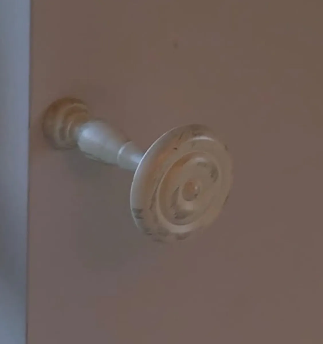 Wooden Curtain Poles - Various Sizes - Image 1