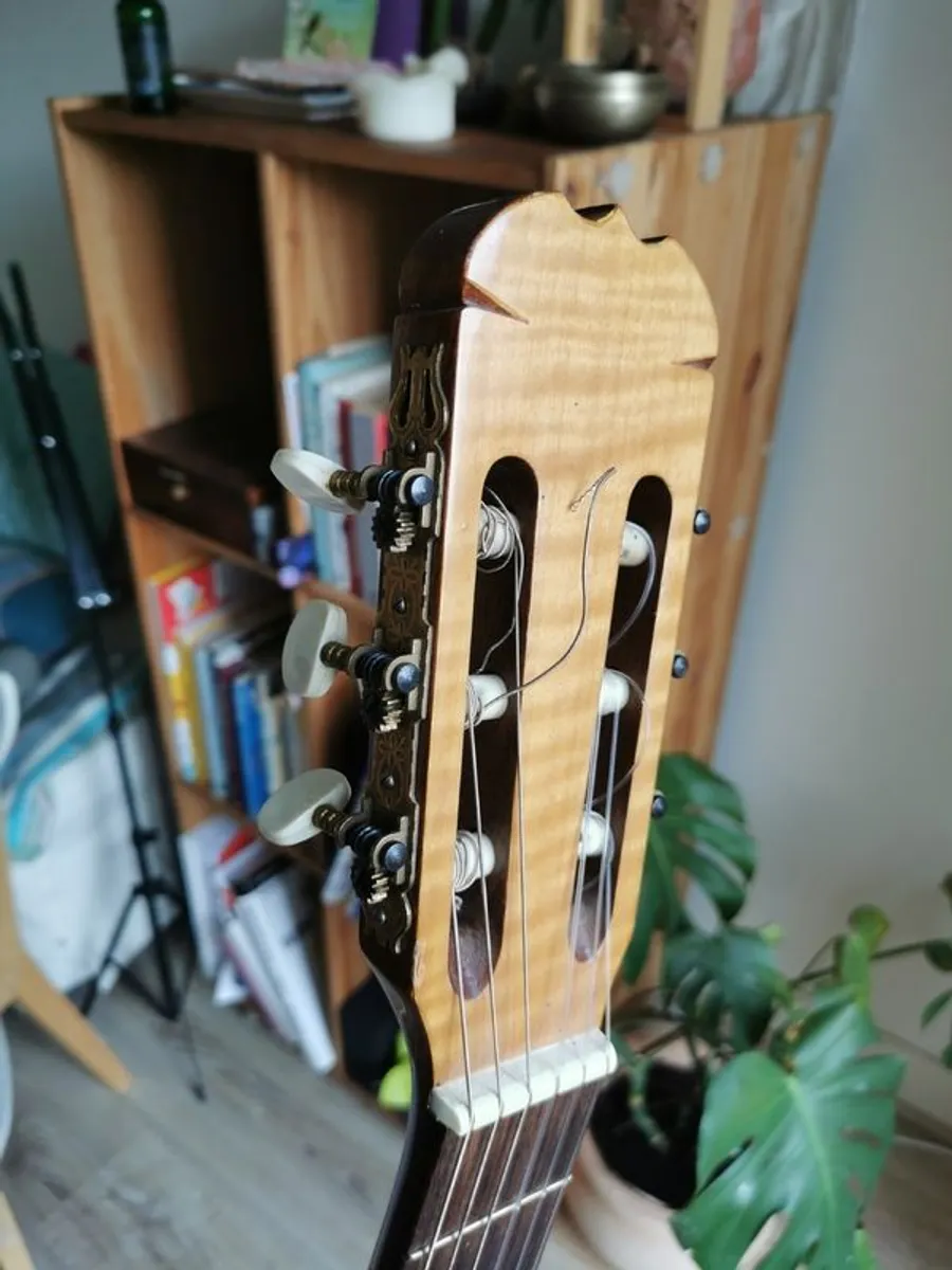 Classic guitar - Image 3