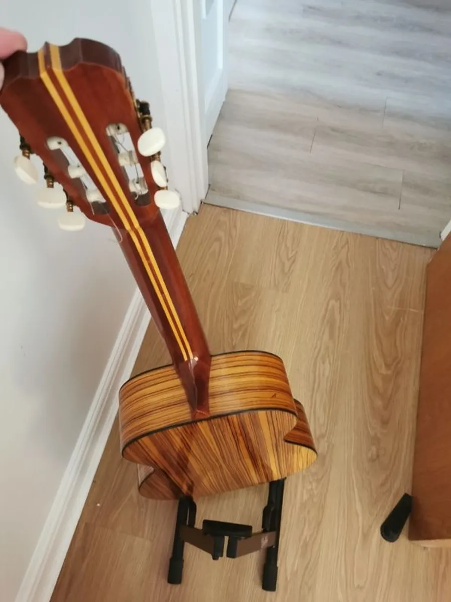 Classic guitar - Image 4