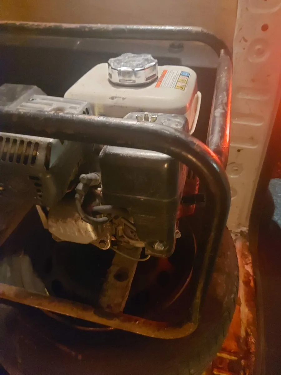 Honda Generator - Image 4