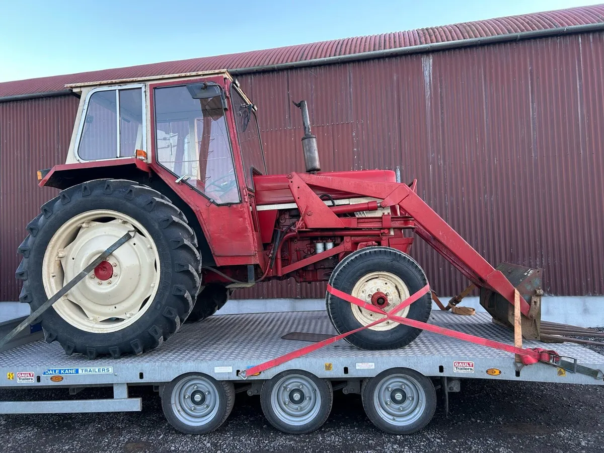 International 574 - Image 2