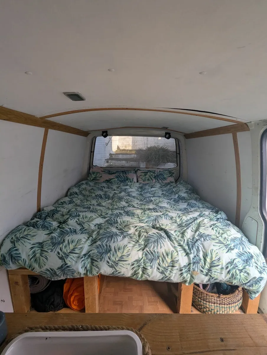 VW T5 Camper - Image 2
