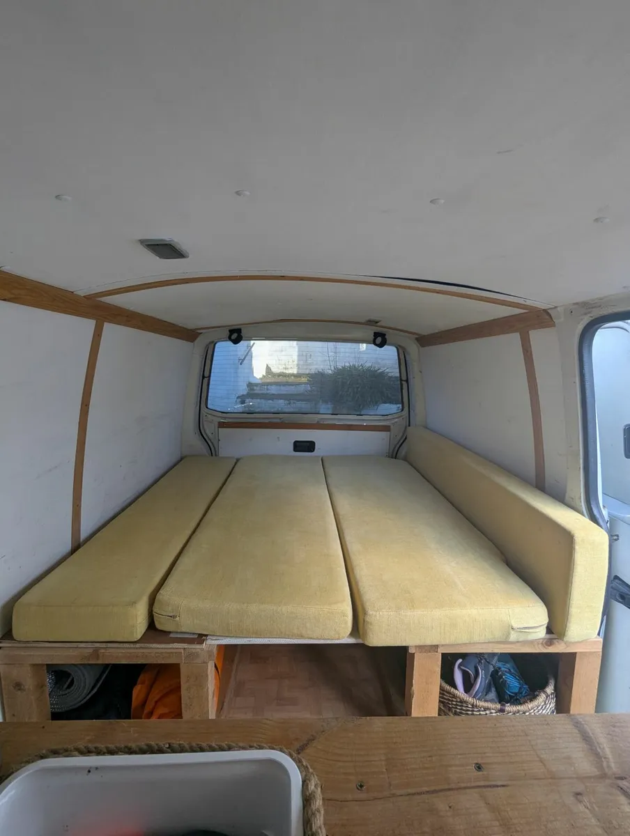 VW T5 Camper - Image 4