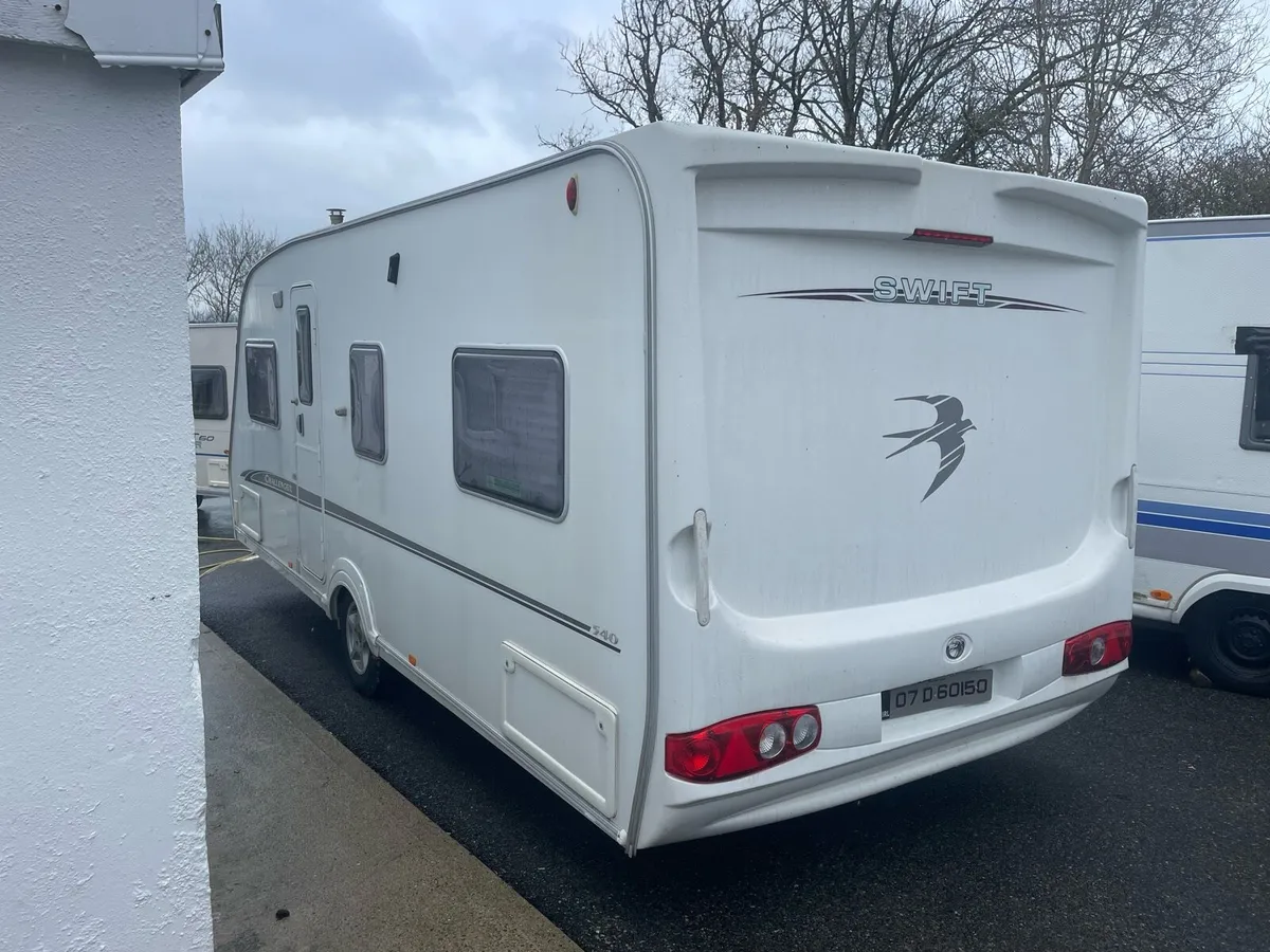 4 birth  Fixed bed caravan - Image 4