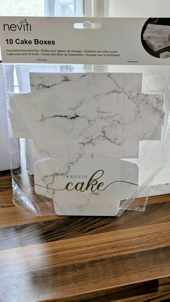 Wedding bits and pieces - Image 2