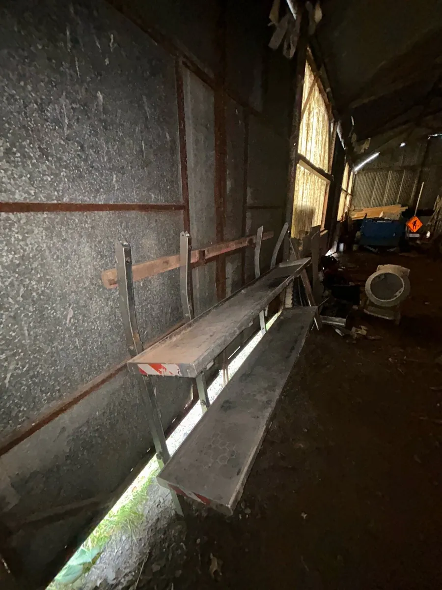 Van shelving - Image 1