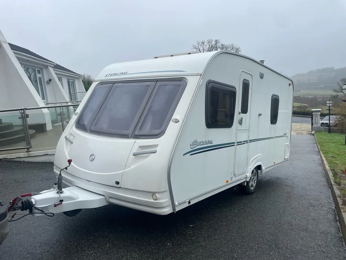 4 birth caravan - Image 2