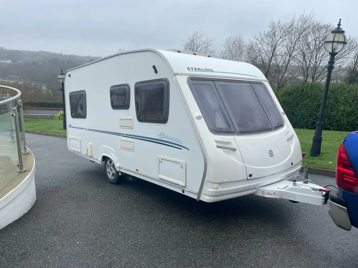 4 birth caravan - Image 1