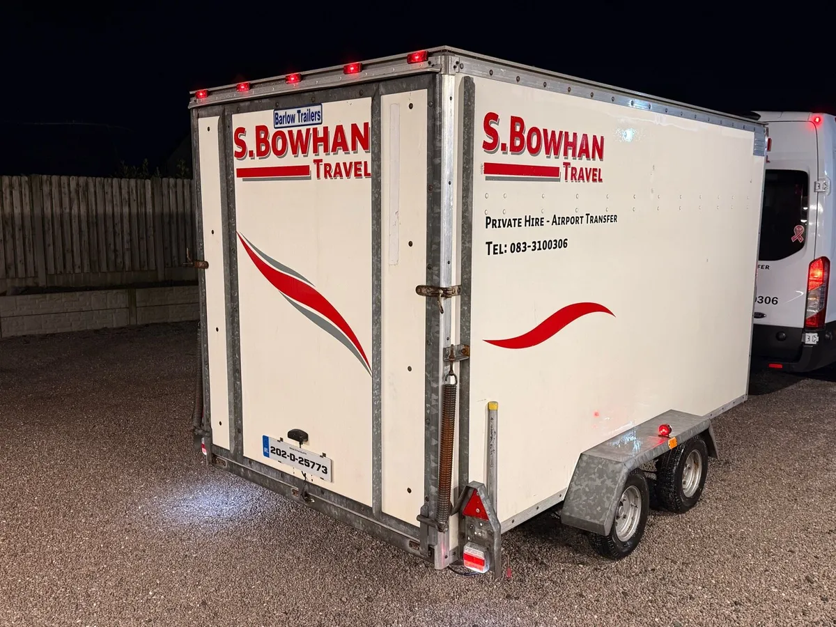 12x5x5 box trailer - Image 1