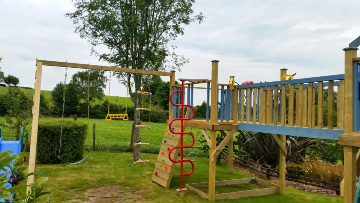 Swing sets - Image 4