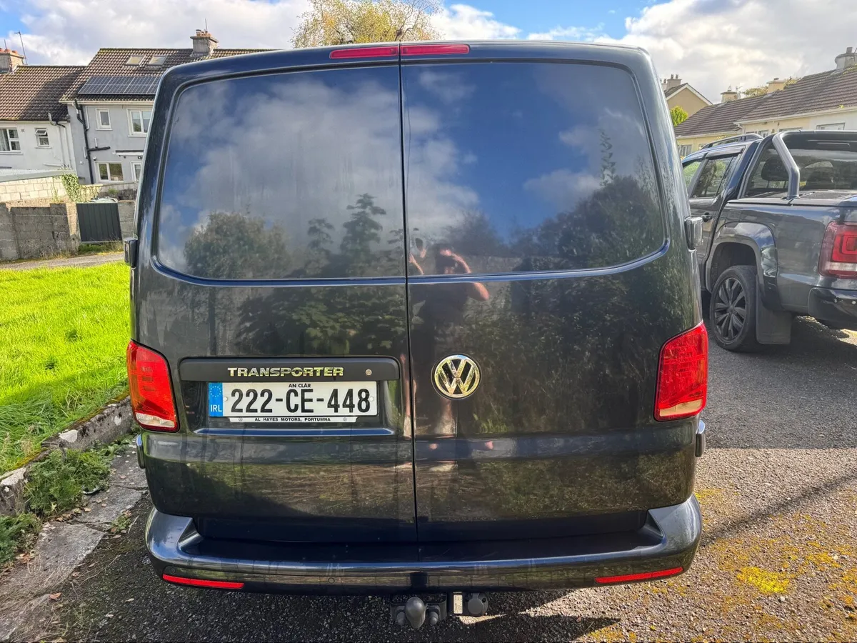 Volkswagen Transporter 2022 - Image 3