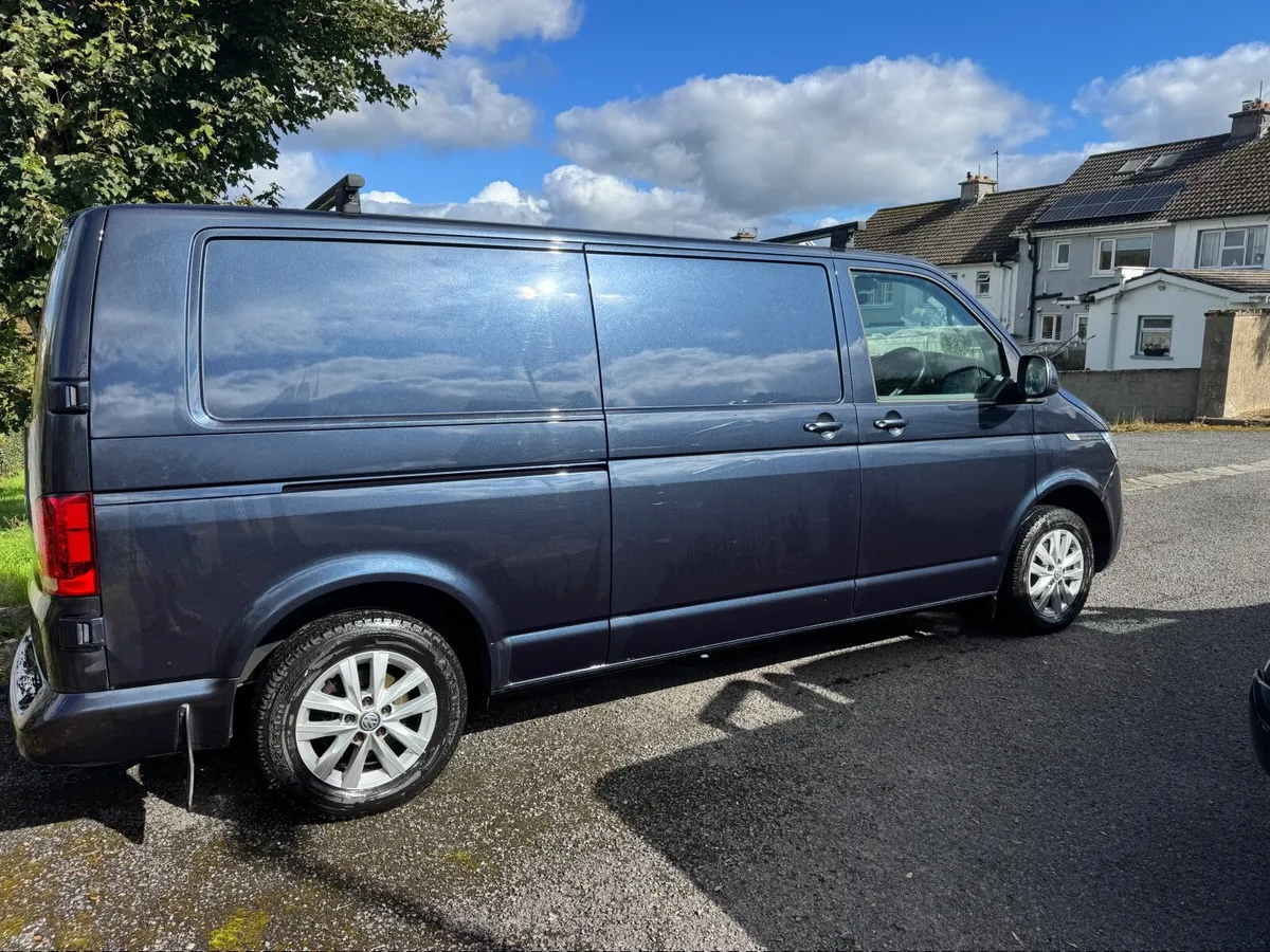 Volkswagen Transporter 2022 - Image 1