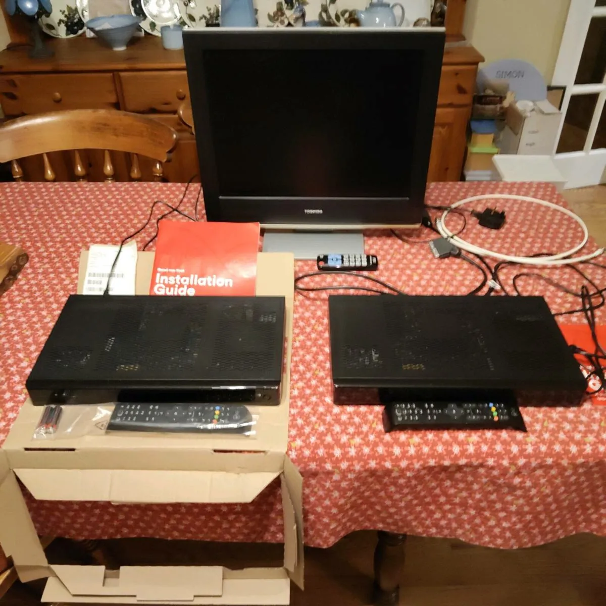 20" Toshiba TV+NEW Digital box - Image 1