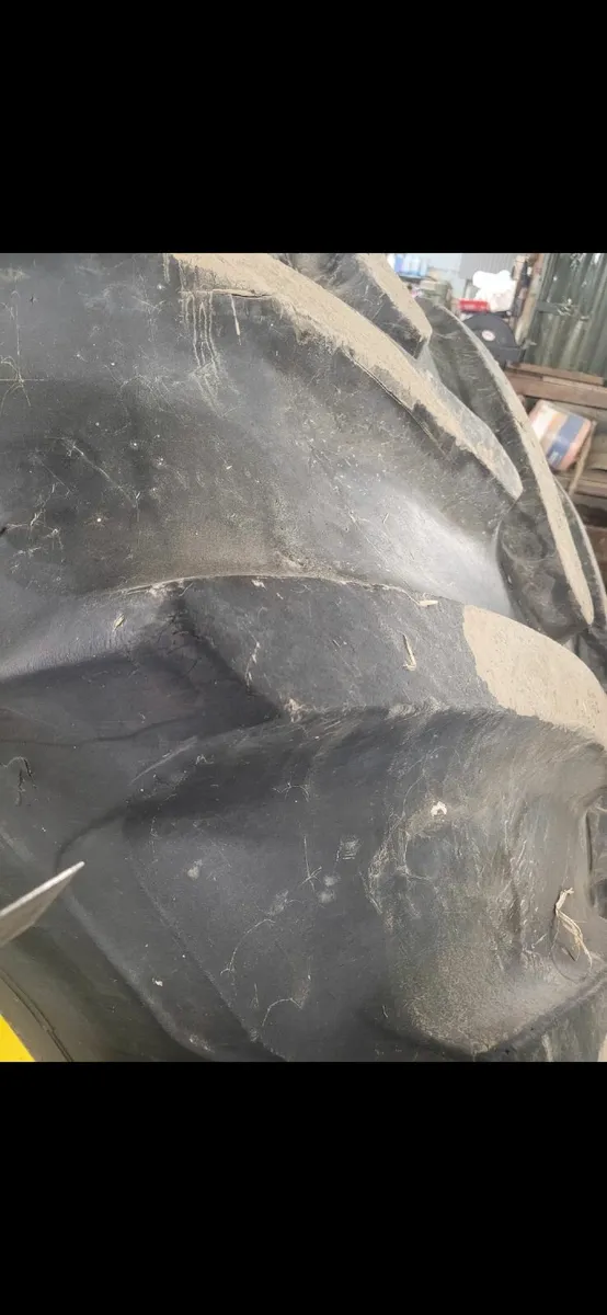 800/65 r 32 - Image 2