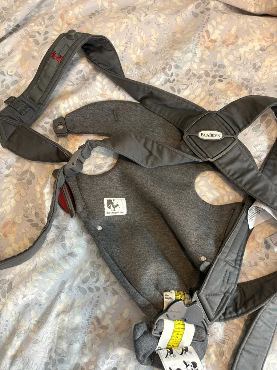 BabyBjörn baby carrier - Image 2