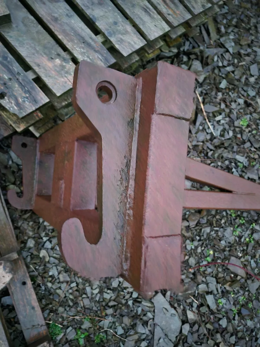 Extension for loader - Image 1