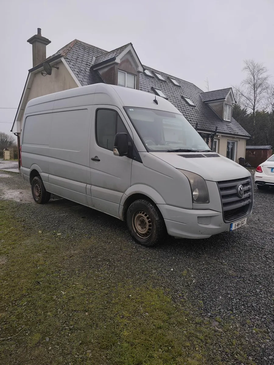 Volkswagen Crafter 2011 - Image 2