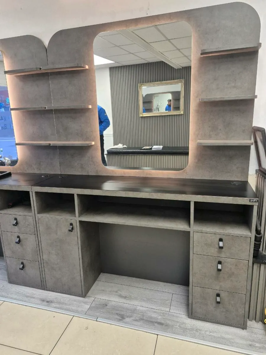 Salon / Barber shop units - Image 1